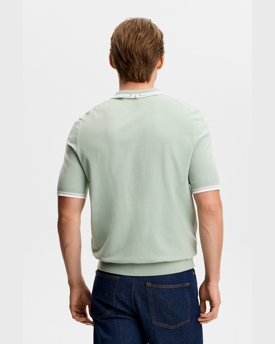 ライトグリーン