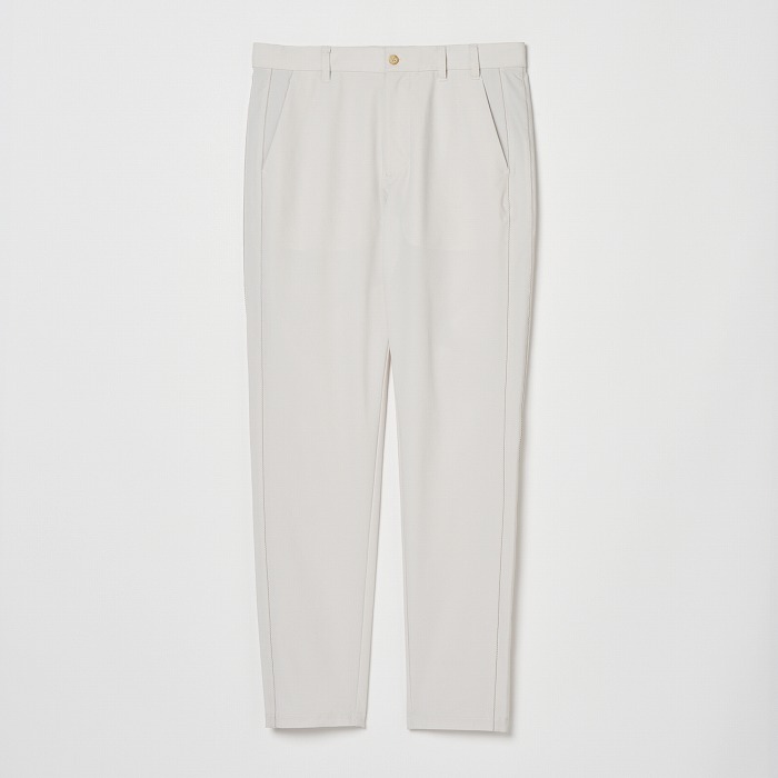 ライトベージュ