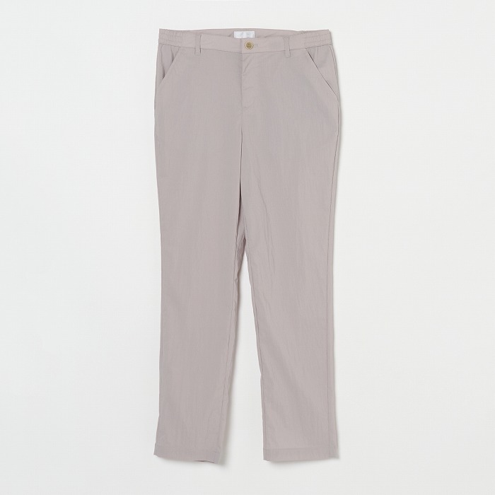 ライトベージュ