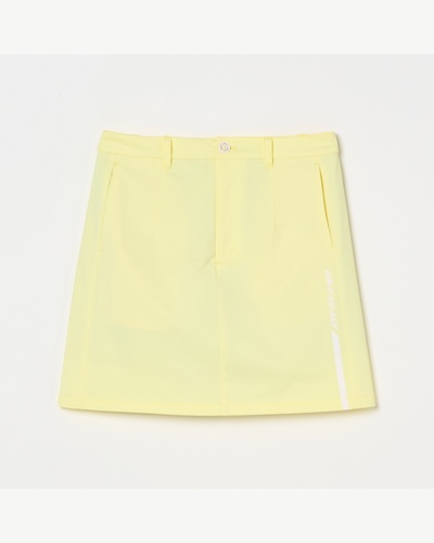 ライトイエロー