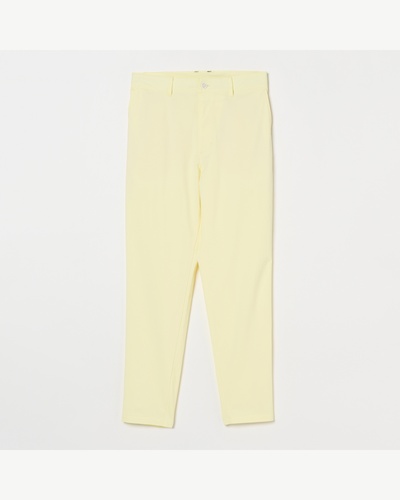 ライトイエロー