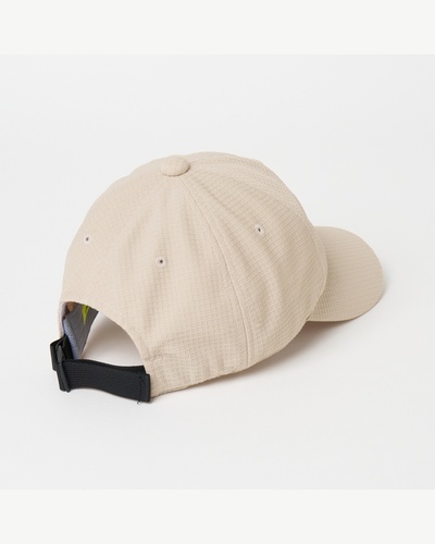 ライトベージュ