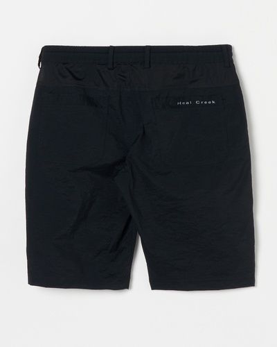 ブラック