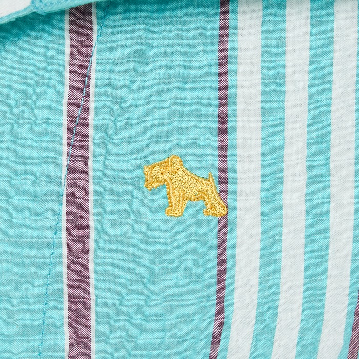 エメラルドグリーン系