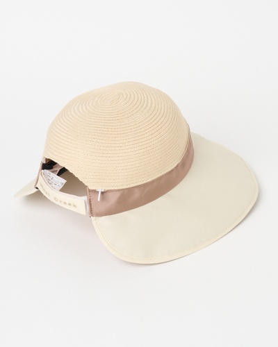 ライトベージュ