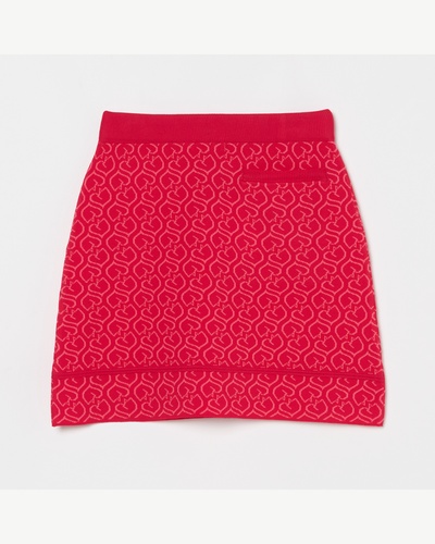 サーモンピンク