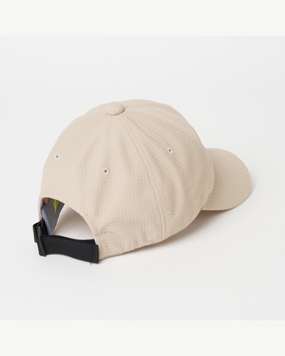 ライトベージュ