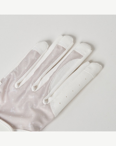 ライトベージュ