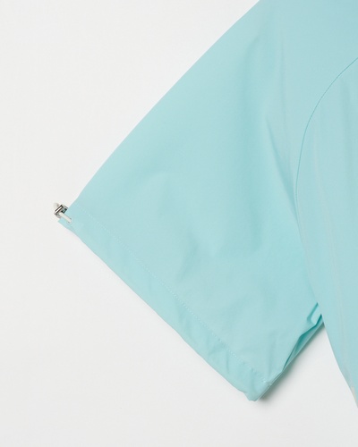 ライトグリーン