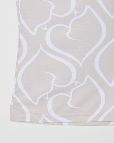 ライトベージュ