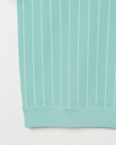 ライトグリーン