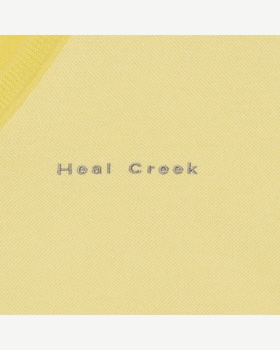 ライトイエロー