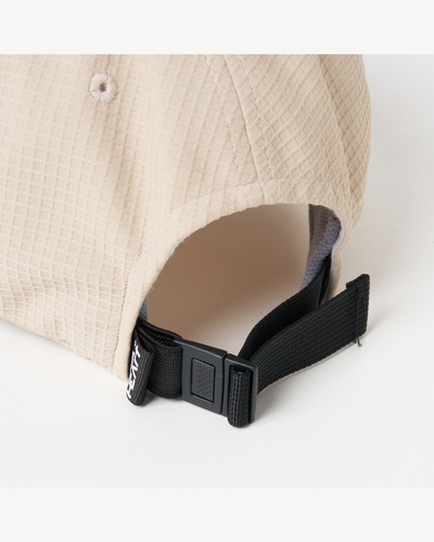 ライトベージュ