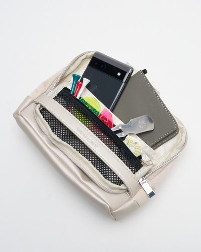 ライトベージュ