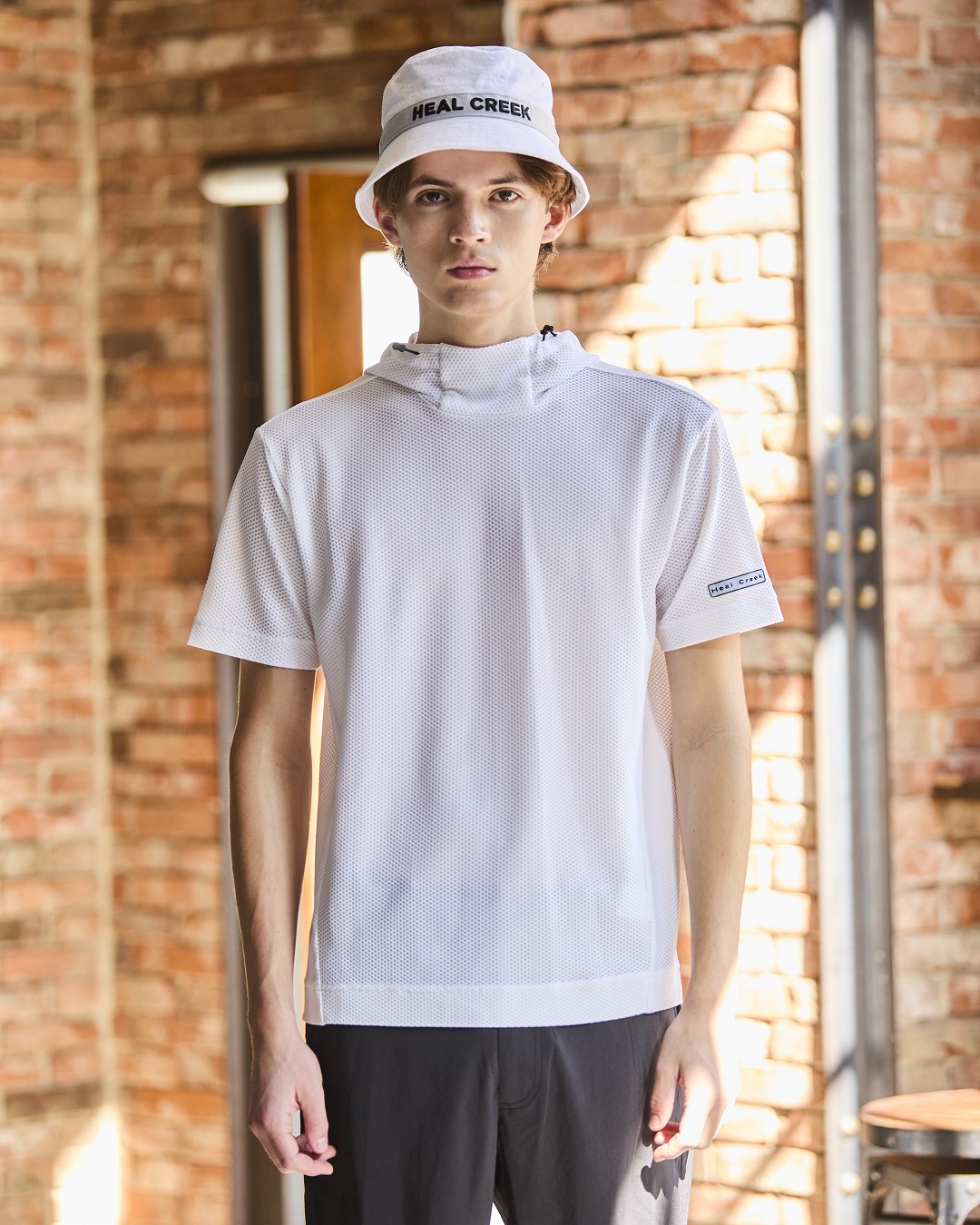 Heal Creek（ヒールクリーク）ディンプルドット半袖フーディー