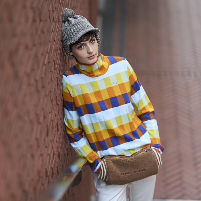 Heal Creek（ヒールクリーク）ウエストポーチ型 ボアハンドマフ