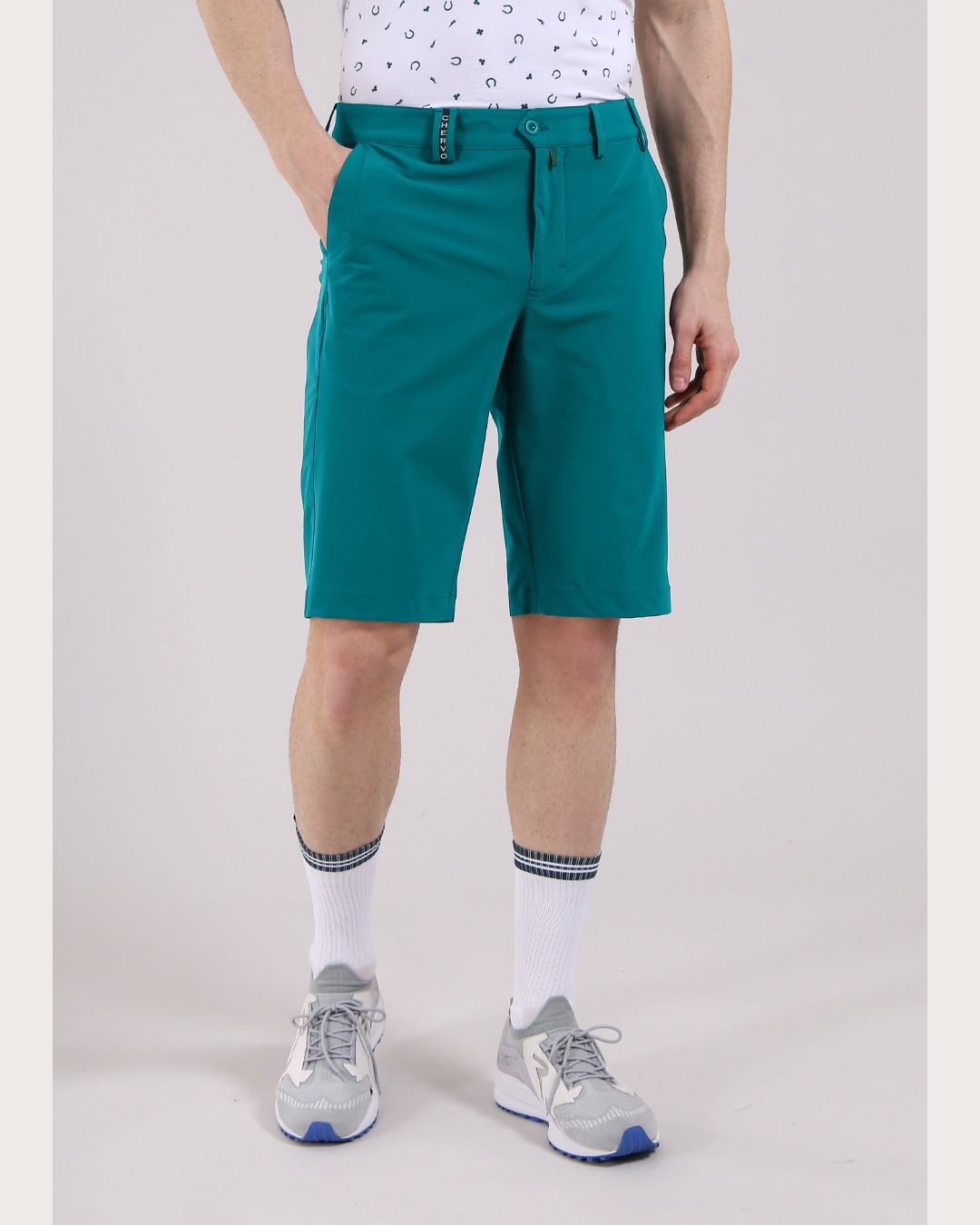 CHERVO（シェルボ）スーパーフレックス４ウェイストレッチショートパンツ