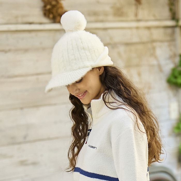 Rosasen（ロサーセン）レディース フェザーヤーン 裏フリース ケーブルニットキャップ