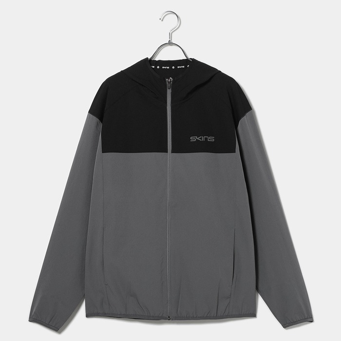 SKINS（スキンズ）アクティブウェア ソフトシェルブルゾン